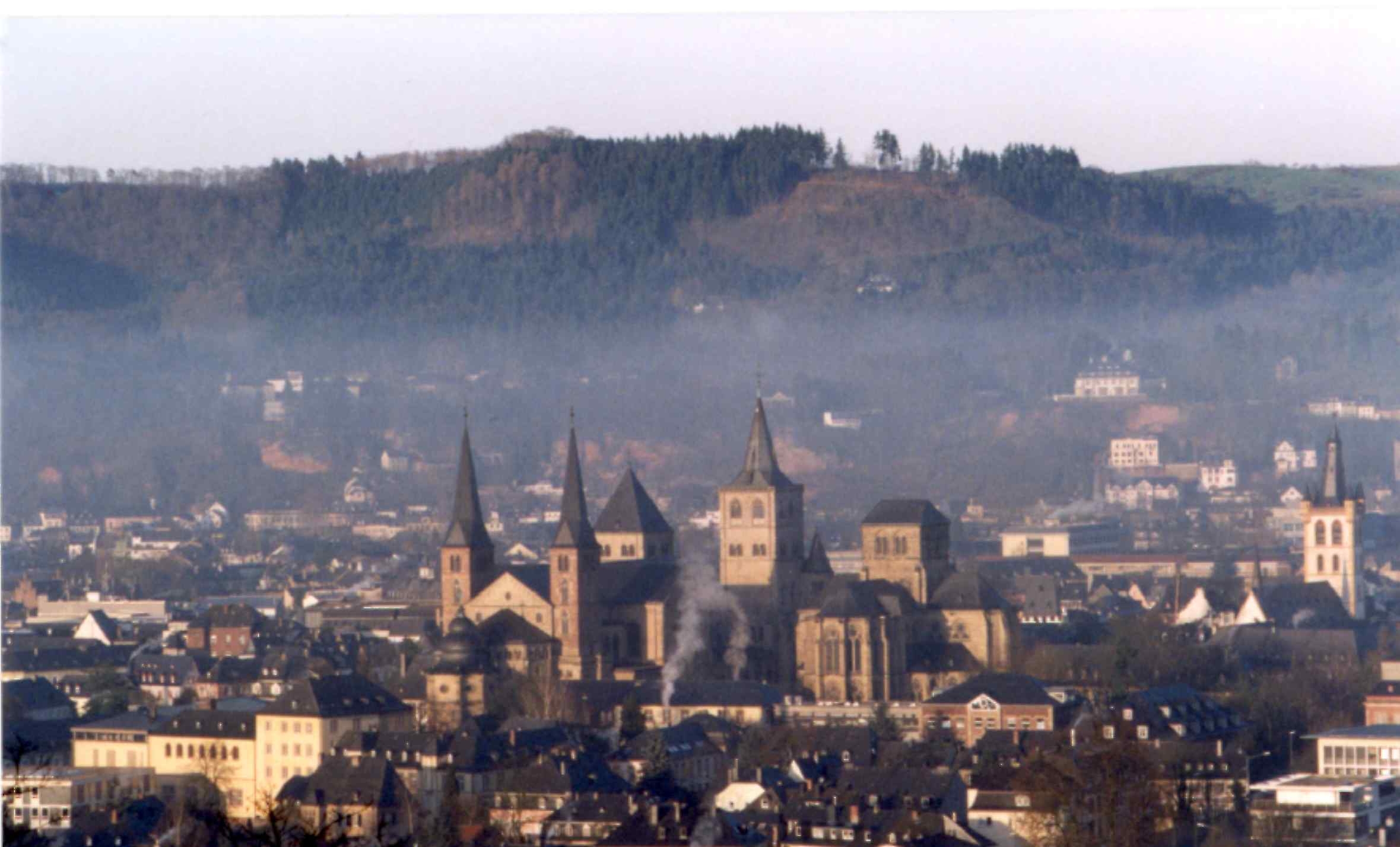 Dunstglocke im städtischen Raum - Trier