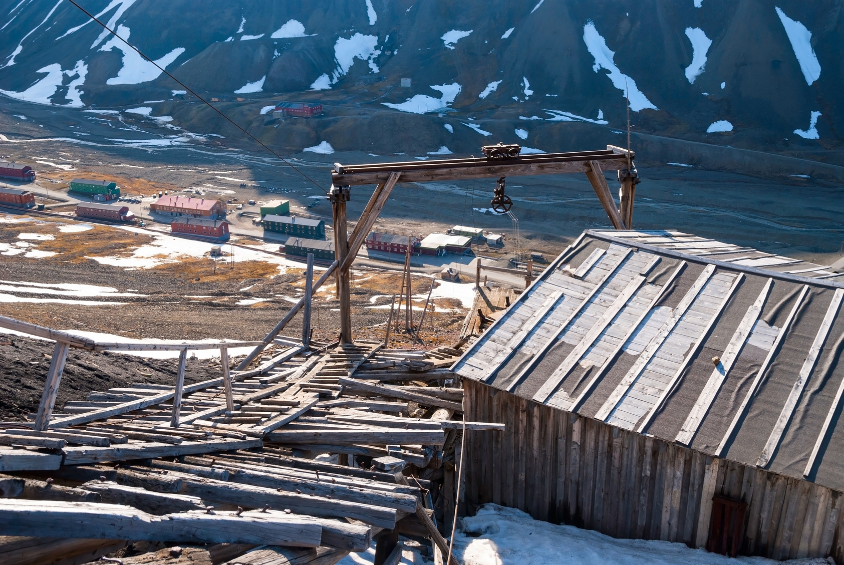 Verlassene Kohlemine auf Spitzbergen