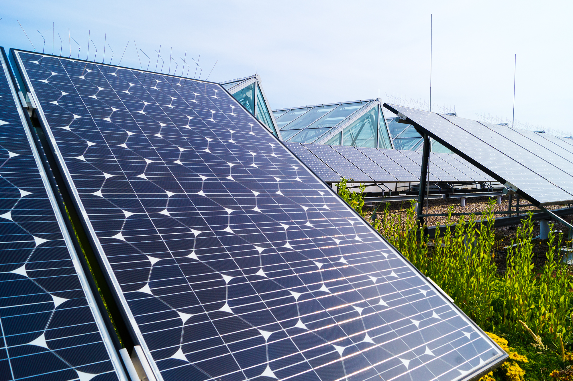 Photovoltaikanlage auf dem Dach des Umweltbundesamtes in Dessau-Roßlau