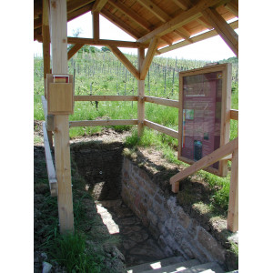 Die überdachte Bodenstation an der Station Handthal