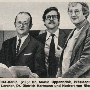 Die Amtsleitung des UBA im Jahr 1975 (v. l.): Martin Uppenbrink, Präsident Heinrich Freiherr von Lersner, Vizepräsident Dietrich Hartmann und Norbert von Nieding (nicht im Bild: Werner Schenkel).