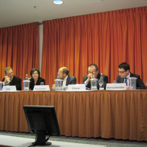 Nationales Ressourcen-Forum 2012 – Hr. Ott, Fr.Kolbe, Hr. Bauchmüller, Hr. Zimmer, Hr. Bernschneider, Fr.Lötzer