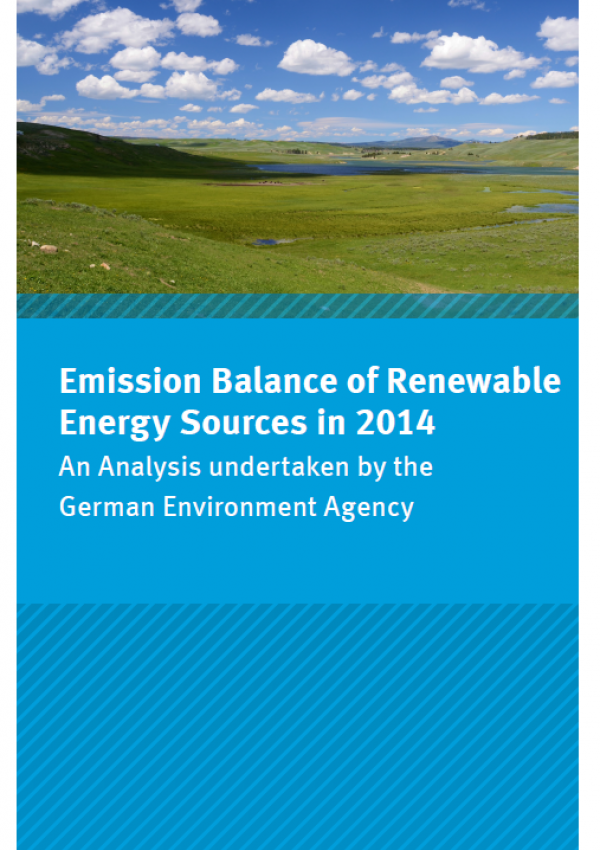 Cover of the flyer "Emission Balance of Renewable Energy Sources in 2014 - An Analysis undertaken by the German Federal Environment Agency" with a photo of a landscape with blue sky and white clouds