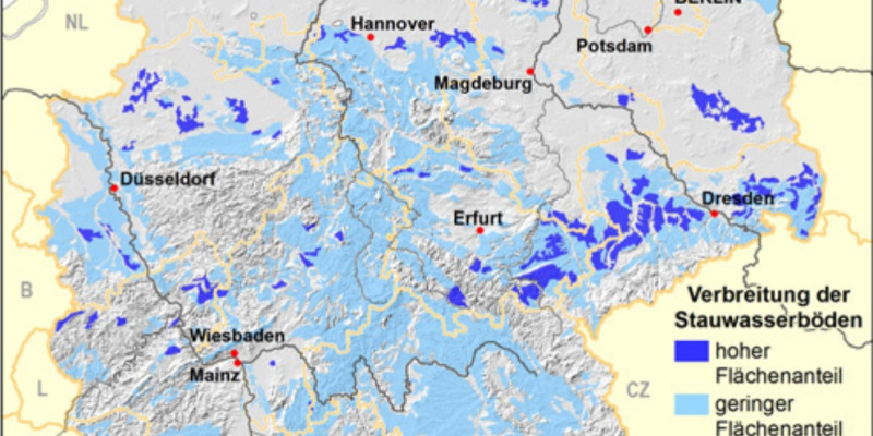 Eine Kartendarstellung mit der Verbreitung von Stauwasserböden in Deutschland