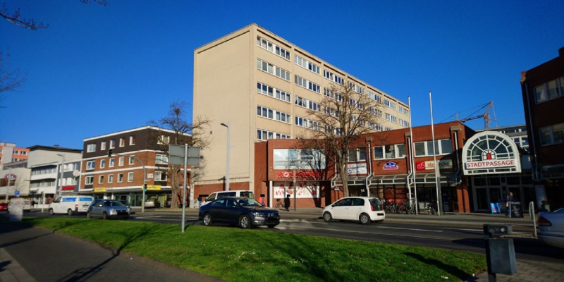 Multi-storey office building in the city