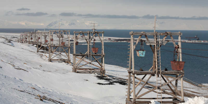 Bild einer Bergbaueinrichtung auf Spitzbergen