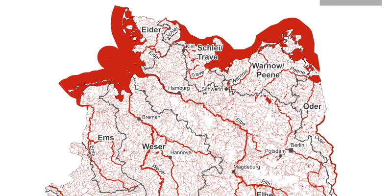 Die Karte zeigt alle Oberflächengewässer rot eingefärbt. Rot bedeutet der chemische Zustand wird mit „nicht gut“ bewertet.