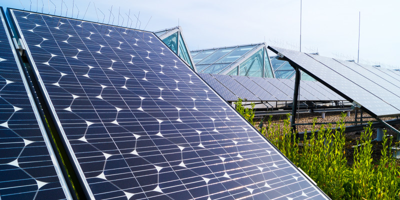 Photovoltaikanlage auf dem Dach des Umweltbundesamtes in Dessau-Roßlau