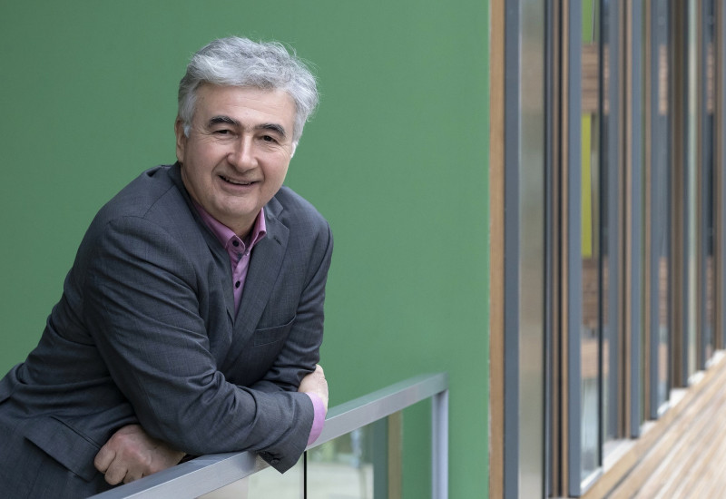 Dr Wolfgang Scheremet in the UBA office building in Dessau-Roßlau