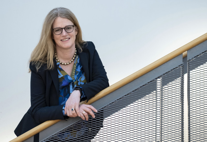 Dr. Lilian Busse