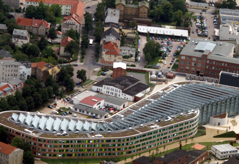 the Federal Environment Agency´s office building from above with its solar cells on the roof