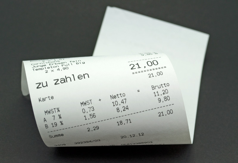 Kassenzettel mit Ausweisung der verschiedenen Mehrwertsteuersätze von 7 und 19 Prozent