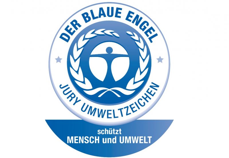 Logo des Umweltzeichens Blauer Engel bestehend aus einem stilisierten blauen Menschen in einem weiß-blauen Kreis mit einem beblätterten Zweig und der Aufschrift: Der Blaue Engel - Jury Umweltzeichen - schützt Mensch und Umwelt