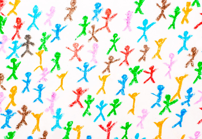 Bunte Figuren auf weißerm Hintergrund