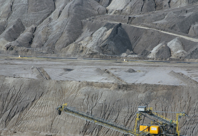 Tagebau mit Bagger