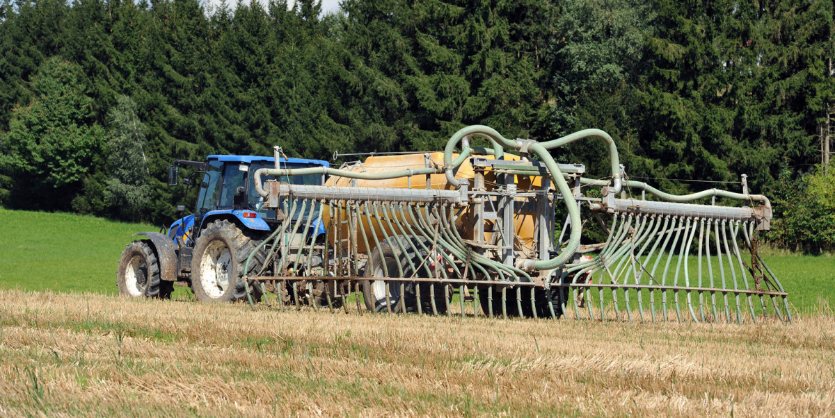 Protect European green agricultural policies for future food security traktor schleppschlauch stefanthiermayer fotolia.com 26029797 m 0