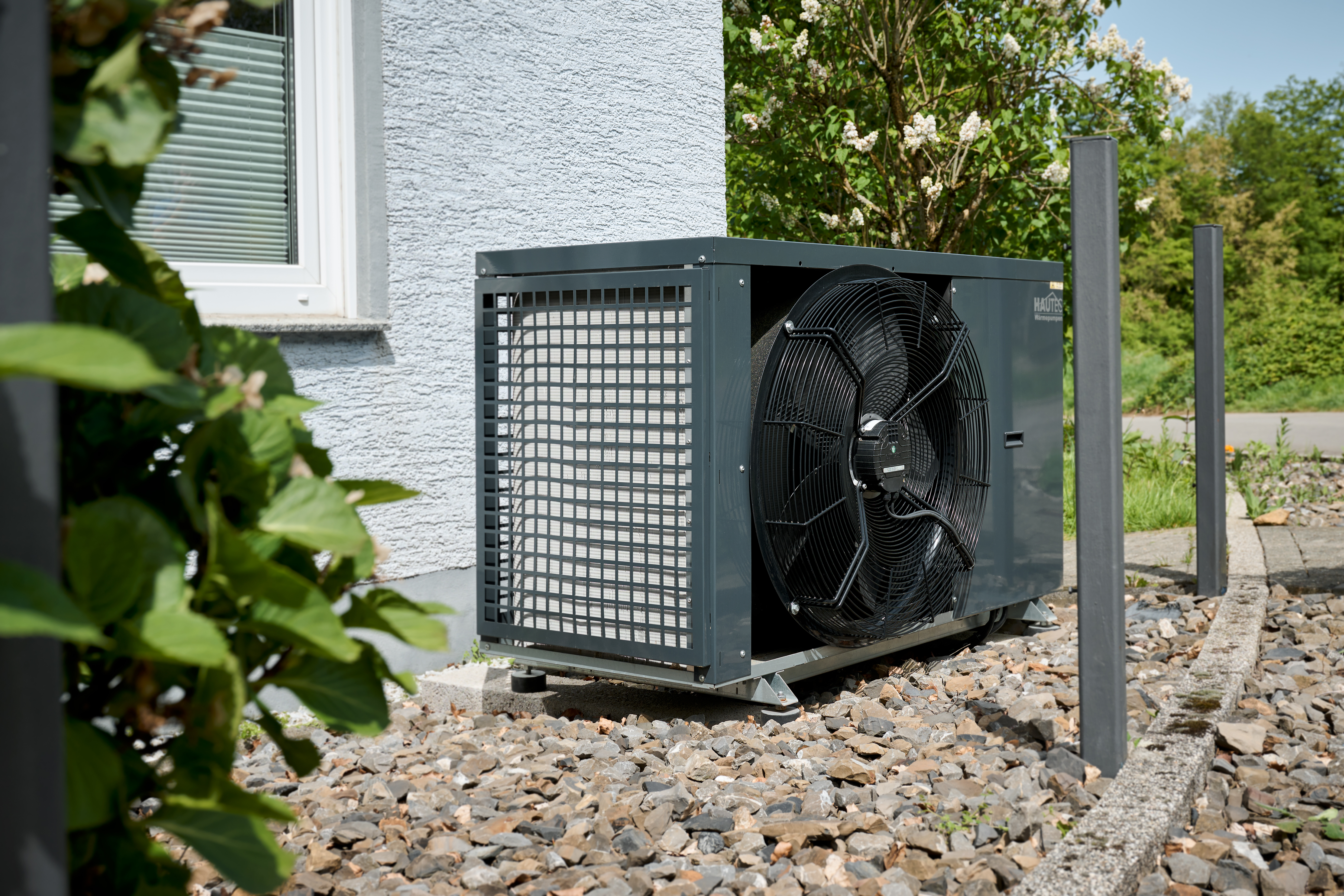 Detailansicht Außengerät Wärmepumpe