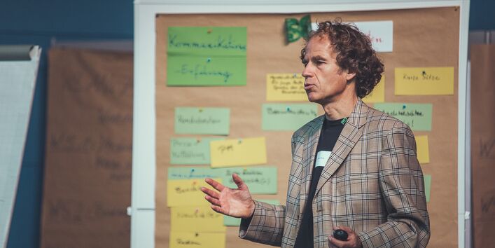 Nachaufnahme eines weiteren Referenten