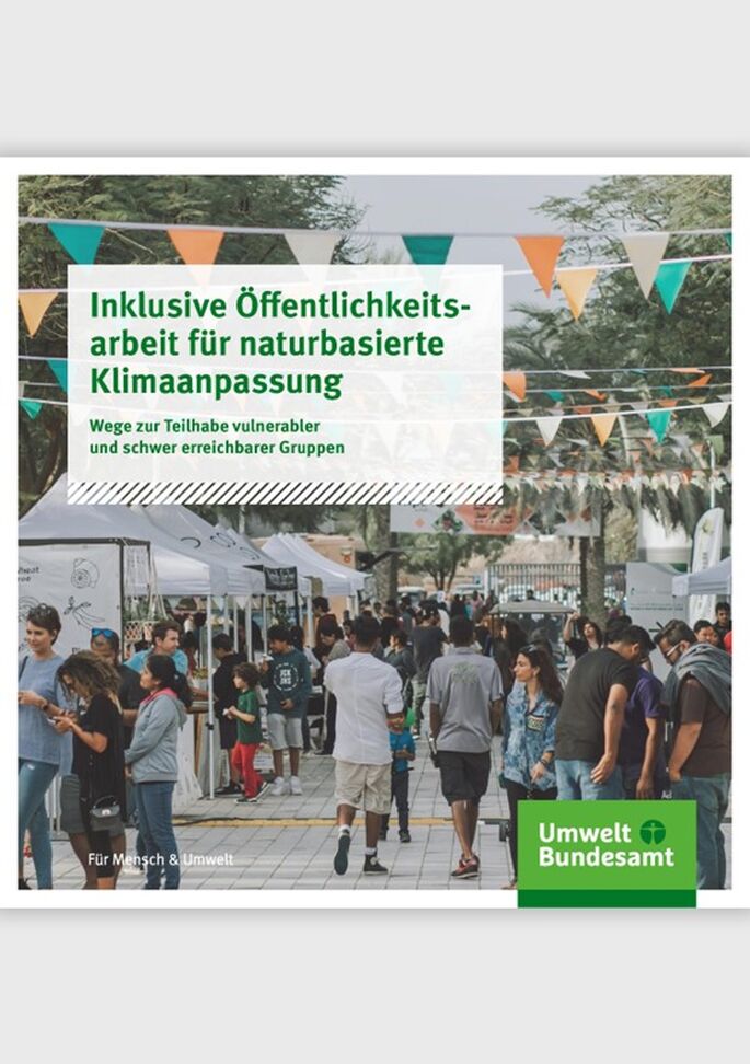 Menschen auf einem Stadtfest