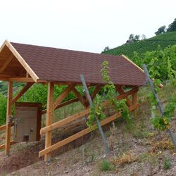 Die überdachte Bodenstation an der Station Alzenau-Michelbach
