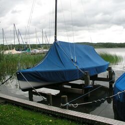 Selbstgebaute Bootshebeanlage für kleine Jollen, Ratzeburger See