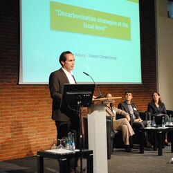 Stefan Schurig on a speaker's desk
