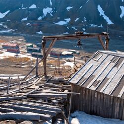 Verlassene Kohlemine auf Spitzbergen