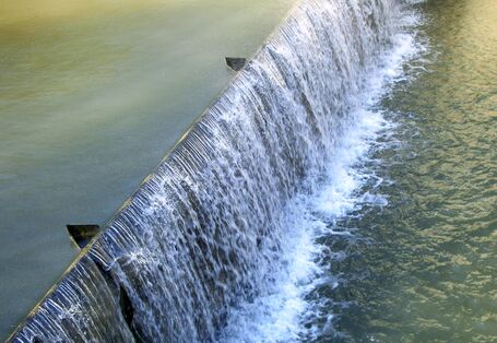 Wasser in einer Kläranlage