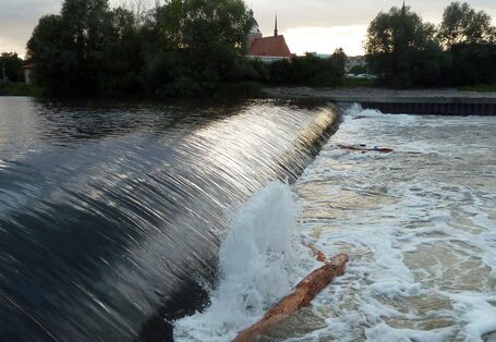 Blick auf das Muldewehr in Dessau