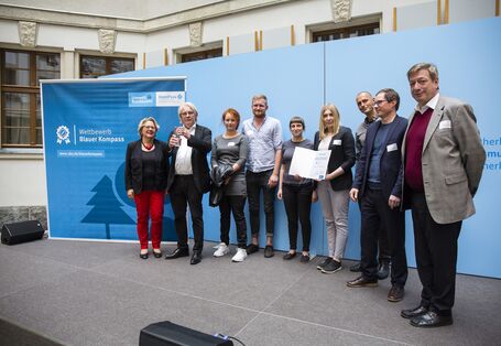 Svenja Schulze ehrt die Universität und Kunsthochschule Kassel