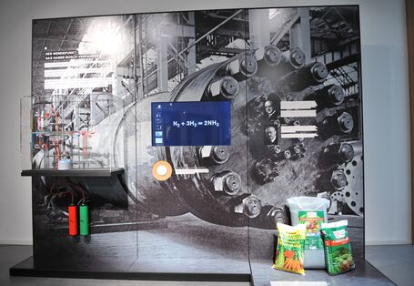 Schautafel zum Haber-Bosch-Verfahren