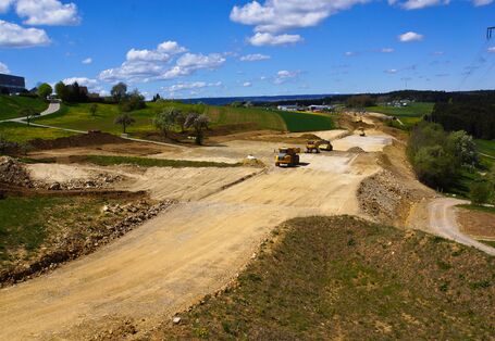 Bauarbeiten zur Anlage einer Straße.