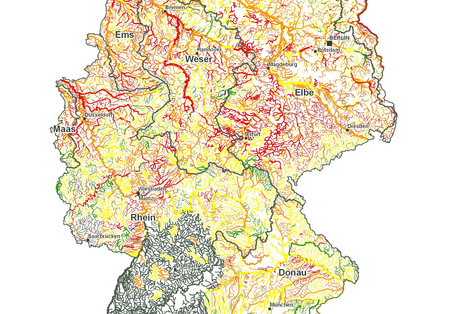 Die Deutschlandkarte zeigt, welche Bäche, Flüsse, Seen und Küstengewässer sich im Jahr 2009 in einem sehr guten, guten, mäßigen, unbefriedigenden oder schlechten ökologischen Zustand/Potenzial befanden.
