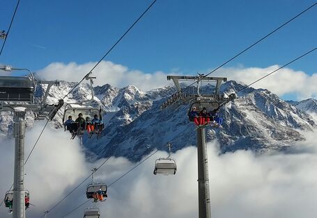 ski lift in the Alps