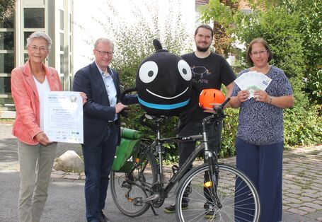Fahrrad mit Menschen und Edgar