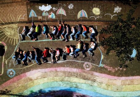 Kinder im Röntgenbus