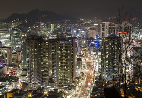 Großsstadt bei Nacht 