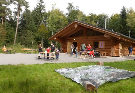 Waldklassenzimmer Pforzheim zur Waldpädagogik