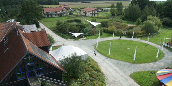 Siedlung mit großen Grünflächen