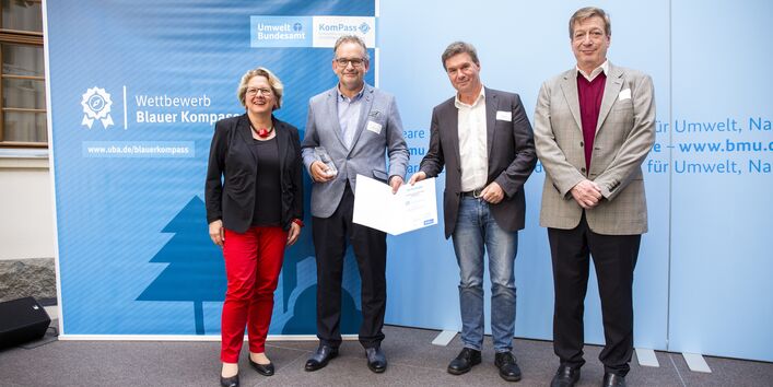 Bundesumweltministerin Svenja Schulze ehrt die Technischen Betriebe Solingen