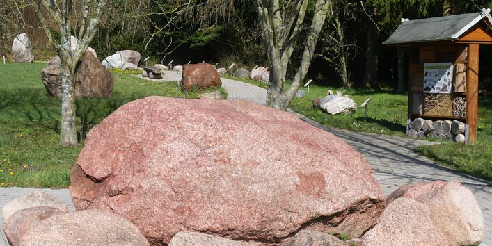 Blick auf die Findlinge