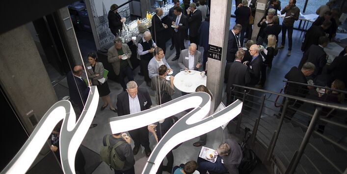 In den Pausen gab es Gelegenheit für Gespräche und das knüpfen von Netzwerken