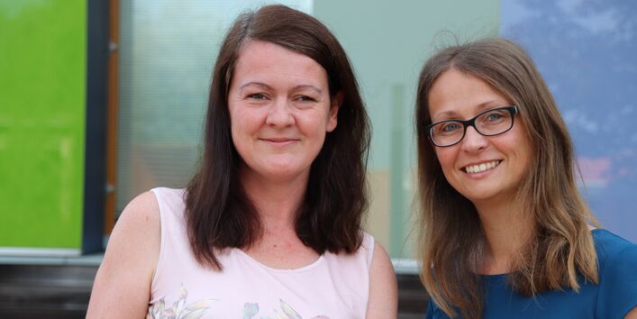 Foto von Manuela Metting und Britta Mattheß im Umweltbundesamt