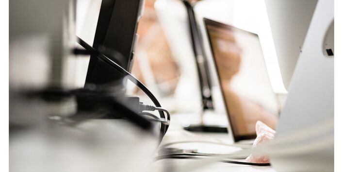 Cover zur Fachbroschuere Computer am Arbeitsplatz