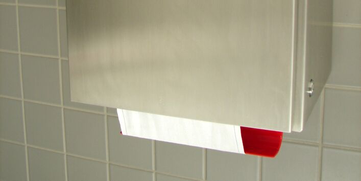 Stoffhandtuchrollen, wie sie auf öffentlichen Toiletten zum Hände abtrocken hängen