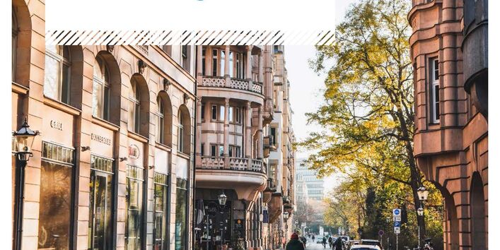 Enge Straße in der Innenstadt