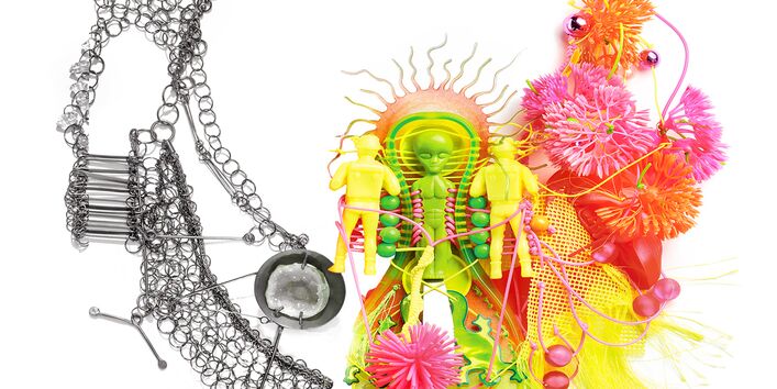 buntes Kunstwerk aus Kunststoff, Acryl, Spielzeugfiguren, recycelter Silberschmuck