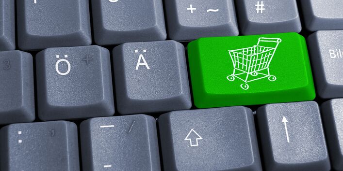 Computertastatur mit grüner Taste