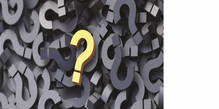 Das Bild zeigt eine Grafik, in der viele hell- und dunkelgraue Fragezeichen übereinandergestapelt sind. Oben auf liegt ein gelbes Fragezeichen.