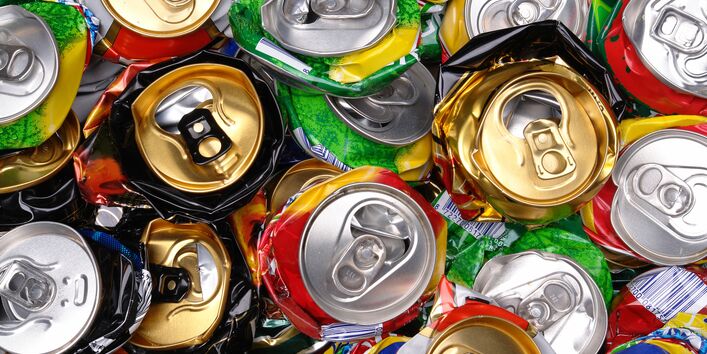 Gepresste Getränkedosen
